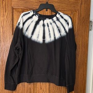 Old Navy Black Tie-Dye Sweatshirt